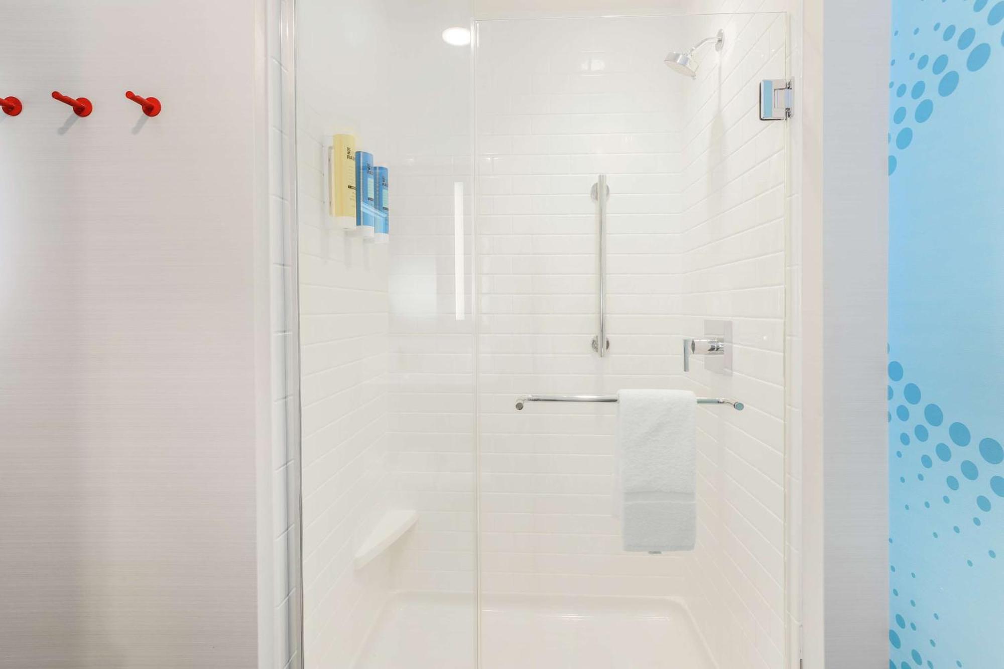 Tru By Hilton West 3*