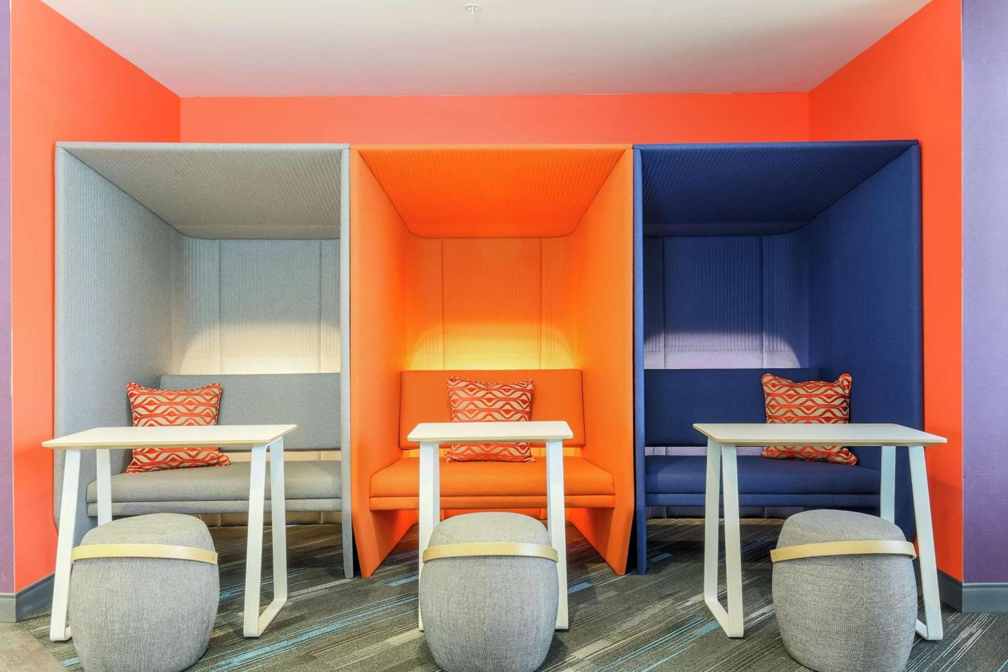 Tru By Hilton West 3*